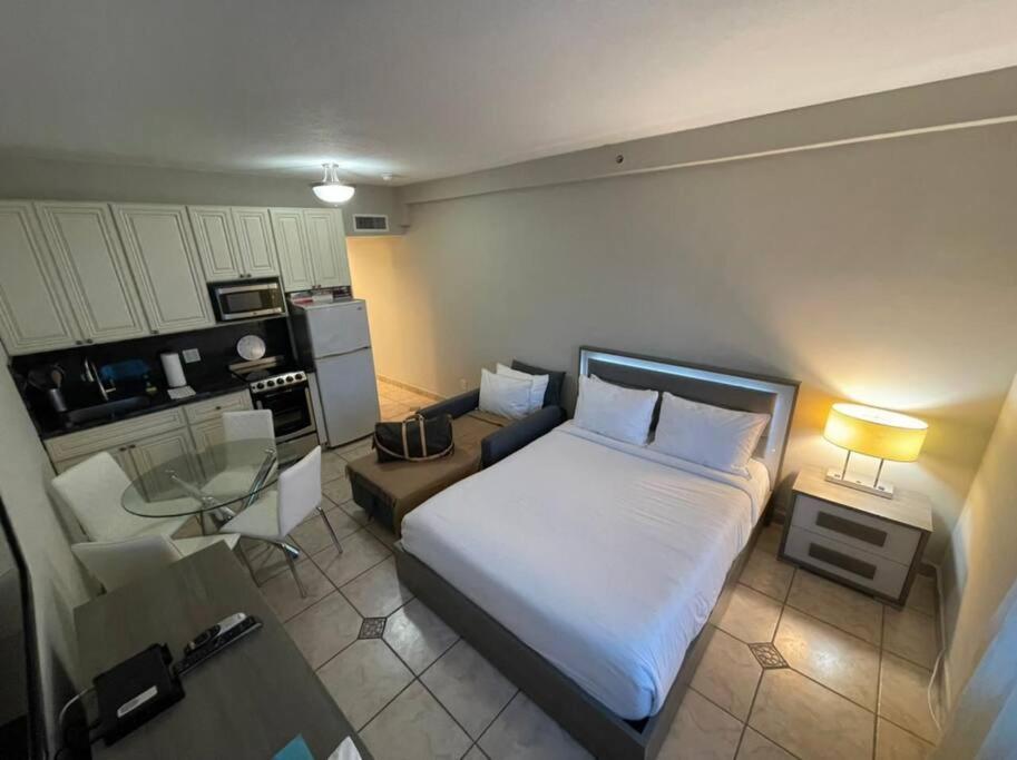 Apartamento Chic Ocean Front Studio! Miami Beach Exterior foto
