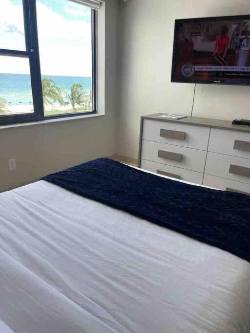 Apartamento Chic Ocean Front Studio! Miami Beach Exterior foto