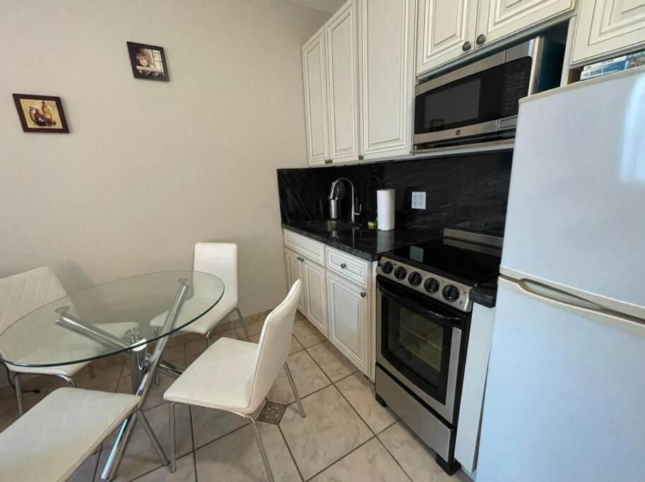 Apartamento Chic Ocean Front Studio! Miami Beach Exterior foto